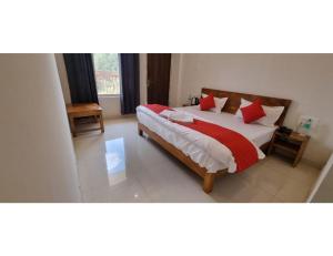 Hotel Pinak Residency, Devidhar, Gangotri Road