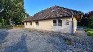 Haus 5 Elemente- Fewo Raum mit Terrasse, Bio-Kamin und 2 Schlafzimmer