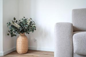 Ocean Breeze - T1 Apartment in Cascais by Lisbeyond