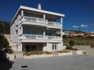 Apartments Čirjak - Sveti Petar