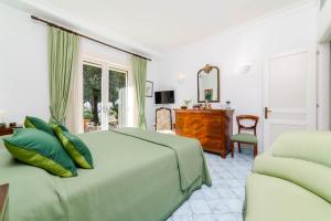 Starhost - Villa il Poggio Amalfi Coast with pool, garden and terrace