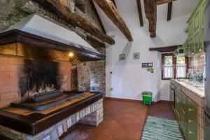 Rustic Villa Marija with panoramic view in Zrenj