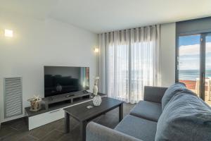 Apartamento ático primera línea Playa Canyelles