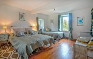 Maisons de vacances 3 Bedroom Lovely Home In Appeville : photos des chambres