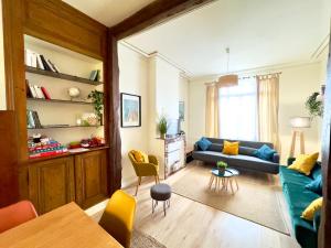 Maisons de vacances 4 Ch - 10 pers - Grande Maison - Parking - Jardin - BBQ : photos des chambres