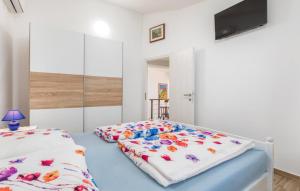 Villa Ketty in Fažana with playground, sea view and private pool