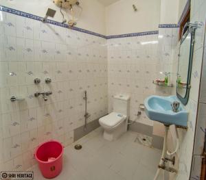 Shri Heritage - Entire Cozy Floor II at Assi, Varanasi