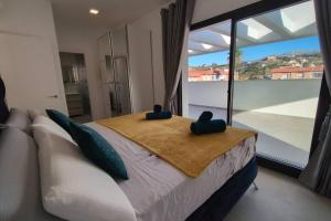 Penthouse El Carmelo 50 meters from beach, huge terrace