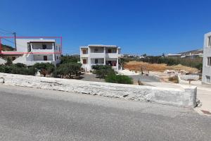 Παραθαλάσσιο εξοχικό σπίτι με θέα τον κόλπο Βάρης