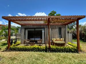 LalaGalu - Beachfront EcoCabins