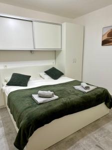 Apartament Sunny Mimice z widokiem na morze