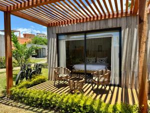 LalaGalu - Beachfront EcoCabins