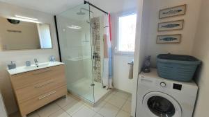 Maisons de vacances VILLA CASA KOKO 10 PERS piscine chauffee, petanque, ping pong VIEUX-BOUCAU : photos des chambres