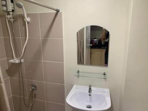 Brenthill Condo (Ceramic Unit)