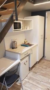 Economy Holló Apartments