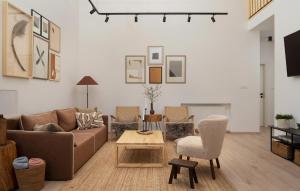 Amazing Home In Rizvanusa 