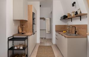 Amazing Home In Rizvanusa