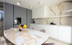 Nice Apartment In Sveti Filip I Jakov