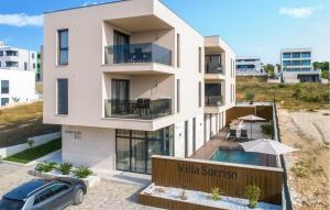 Nice Apartment In Sveti Filip I Jakov 