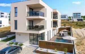 Lovely Apartment In Sveti Filip I Jakov