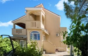 Amazing Home In Polaca With Wifi 