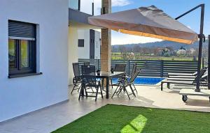 Beautiful Home In Musales With Outdoor Swimming Pool