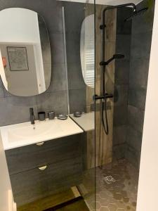 Appartements Entre Disney et Paris beau 2P bus RER et commerces : photos des chambres