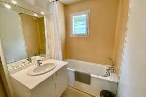 Maisons de vacances J58 Les Naiades- 2 bedrooms for 5 people ! : photos des chambres