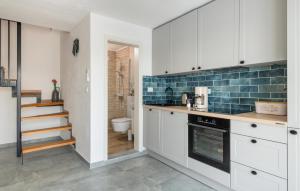 Lovely Home In Vidulini With Kitchen