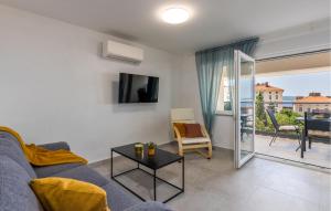 Lovely Apartment In Crikvenica With Wifi
