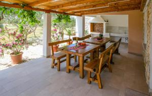 Amazing Home In Novalja