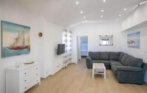 Amazing Home In Novalja