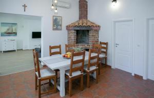 Amazing Home In Novalja