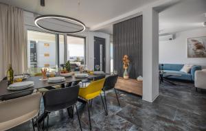 Amazing Home In Novalja With Sauna