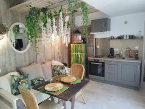 Maisons de vacances LOVE ROOM VAR SIANDAKI : photos des chambres