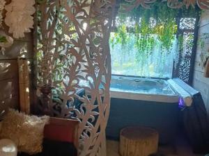 LOVE ROOM VAR SIANDAKI