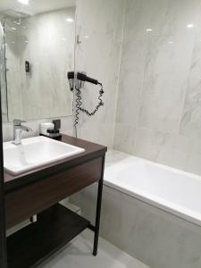Triple Room room in Skyline Hotel City Frankfurt