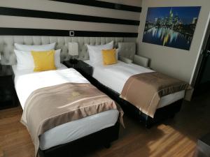 Standard Twin Room room in Skyline Hotel City Frankfurt