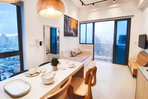 CL24A 5-6pax KLCC Sky Pool Condo - Apartmány, Kuala Lumpur