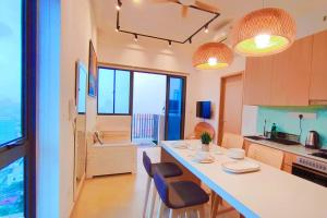 CL24A 5-6pax KLCC Sky Pool Condo