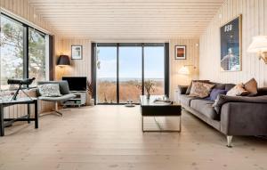 2 Bedroom Gorgeous Home In Nykøbing Sj