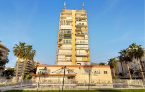 Beautiful Apartment In Benalmádena