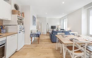 1 Bedroom Nice Apartment In Saint-Malo