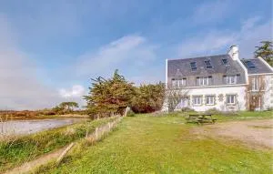 Amazing Apartment In Locmariaquer - 洛克马里亚凯尔