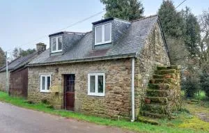 Stunning Home In Lignol With Kitchen - Lignol