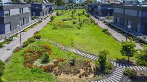 Wave Break Apartment