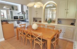 Maisons de vacances Mas De Leveil : photos des chambres