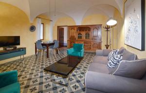 Appartements Beautiful Apartment In Chiatra With Wifi : photos des chambres