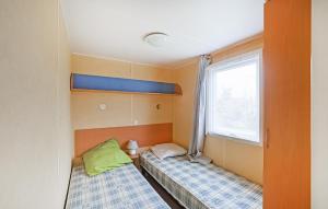 3 Bedroom Amazing Home In Barjac