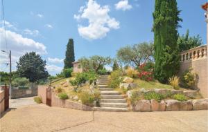 Maisons de vacances 4 Bedroom Beautiful Home In Calvisson : photos des chambres